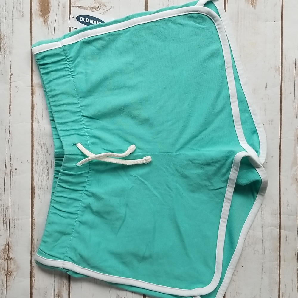 Girls Old Navy shorts. NWT. Size 14 XL